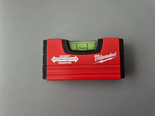 Milwaukee minibox spirit level - milwaukee,