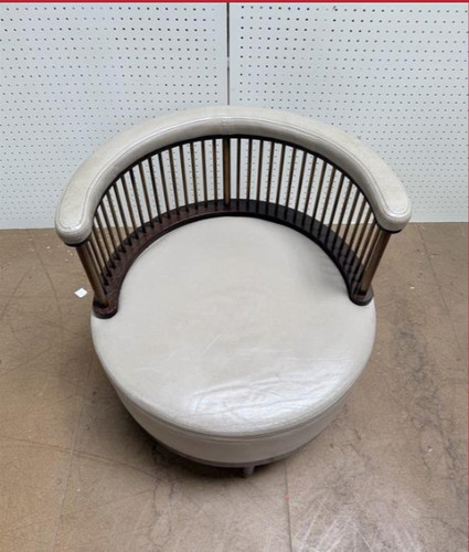 Unique spinning tub chair