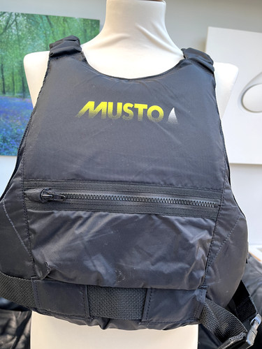 Musto sailing floatation - sailing,