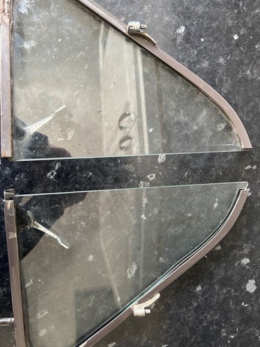 Morris minor quarter light - morris,