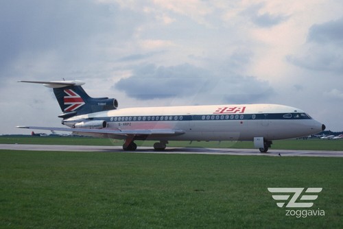 Aircraft photo g arpz - aircraft, 4