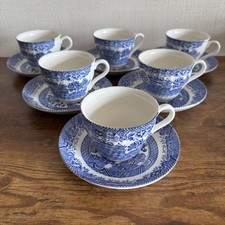 Willow Pattern Cups & Saucers Blue & White Barratts Staffordshire England