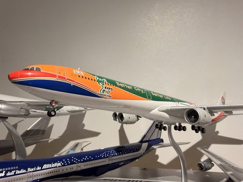 Wings 200 china eastern - sq, 1:200