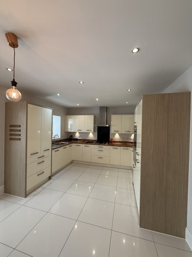 Second hand kitchen units - hand,