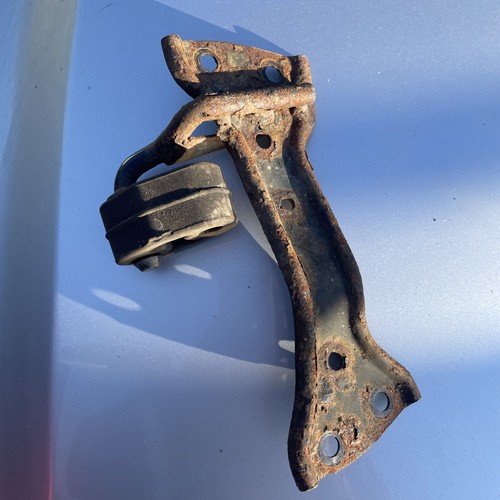 Lupo exhaust bracket - exhaust,