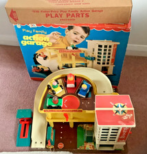 Fisher Price Vintage (1970) Play Family Garage Complete with box