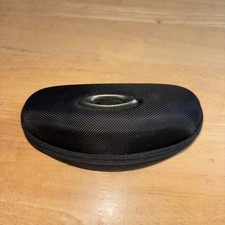 Oakley Hard Clamshell Sunglasses Empty Case Black matt Zip Fasten