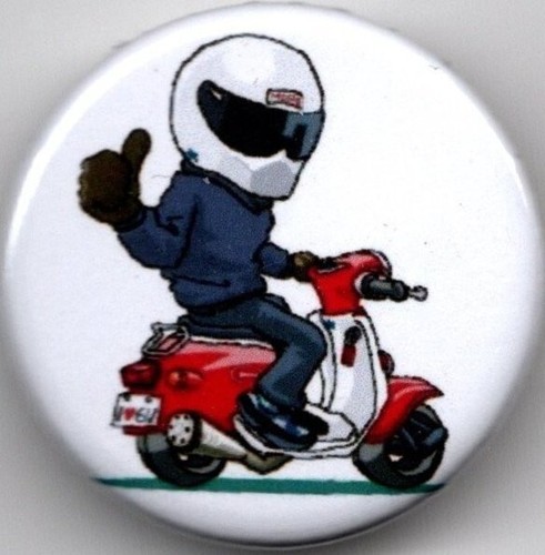 Scootering pin button badge - scootering,