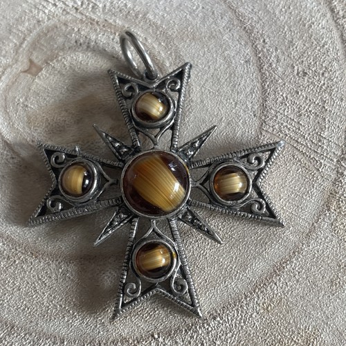 Vintage tigers eye maltese - vintage,