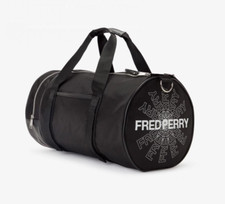 FRED PERRY GRAPHIC PRINT