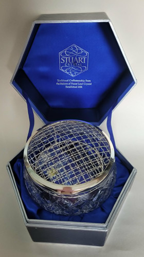 Stuart crystal winchester - 6",