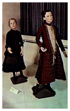 Washington D.C. Hall of American Costume Smithsonian Institution Chrome Postcard