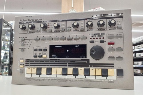 Roland 303 groovebox sample - roland,