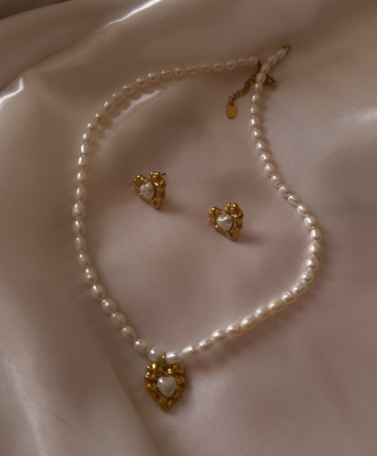 Baroque freshwater pearl - freshwater,