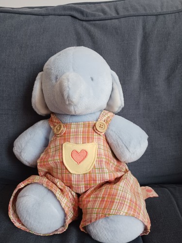 Humphrey corner elephant - corner,