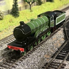 Hornby R284 00 Gauge B12/3 LNER Green Loco 8579  and Tender, Boxed VGC