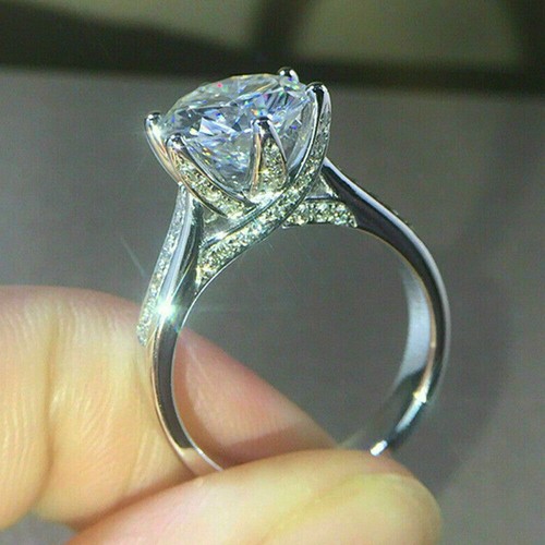 Vvs1 round cut diamond - ct,