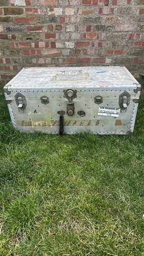 Vintage travel trunk - vintage, storage