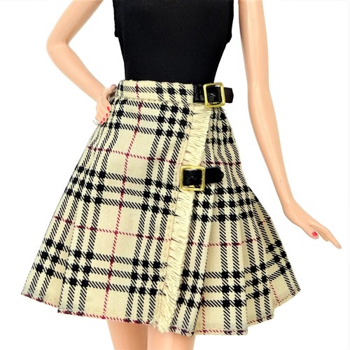 Barbie burberry plaid pleated - burberry,