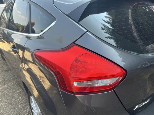 Ford focus pair rear lights - ford,