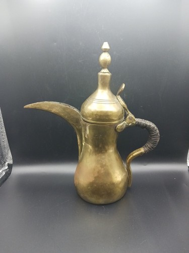 Vintage traditional middle - traditional,