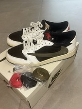 Jordan 1 Low x Travis Scott