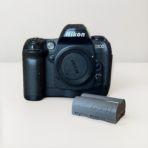 Nikon d100 digital slr camera - nikon,