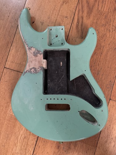 Seafoam green stratocaster - green,