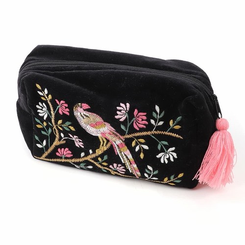 Black velvet and pink mix
