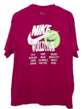 Nike Sportswear SNW World Tour