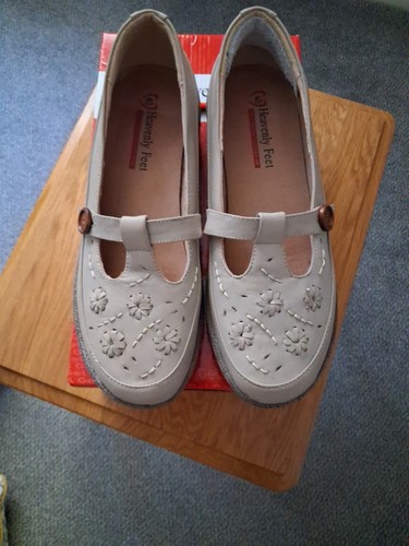 Heavenly feet ladies - heavenly,