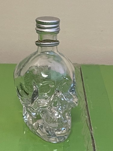 Dan aykroyds crystal head - crystal,