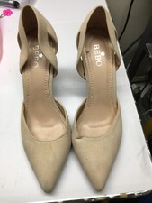Bebo cream size 5 court shoes