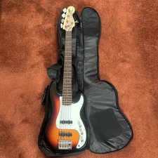 Squier Bass + Amp SWR - Precision Bass Guitar - Mint Condition