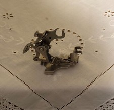 Genuine Singer Sewing Machine Attachment Foot Pleater Ruffler Sinmanco 86642