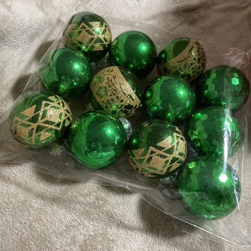 12x green baubles aprox - aprox, 19cm