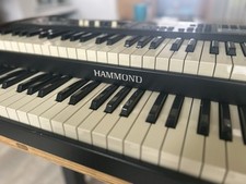 Hammond SK2 with Soft Case And pedals *Can deliver for a fee-postcode dependent*
