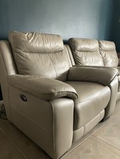 World of Leather Starlight Express Power Recline ARMCHAIR, taupe, mint condition