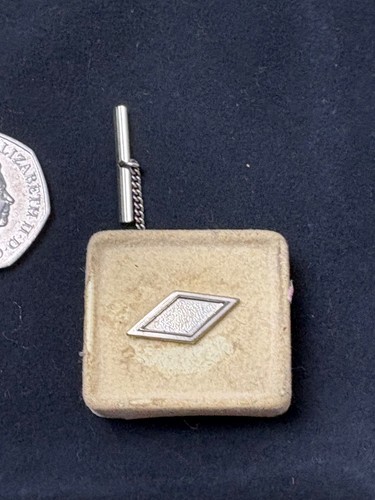 Vintage silver tone geometric - silver,