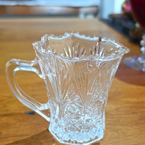 Unmarked clear glass creamer - clear,