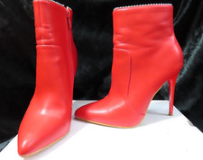 SCOOP red ankle boots with