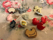 12 ANIMAL  Realistic / Novelty  Plastic Buttons  Birds, Lamb, Owl ,Penquin more