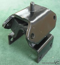 JAGUAR DAIMLER REAR AXLE VEE