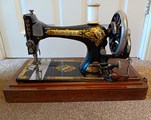 Antique 1904 singer - antique,