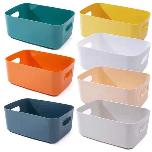 Small plastic baskets - small,