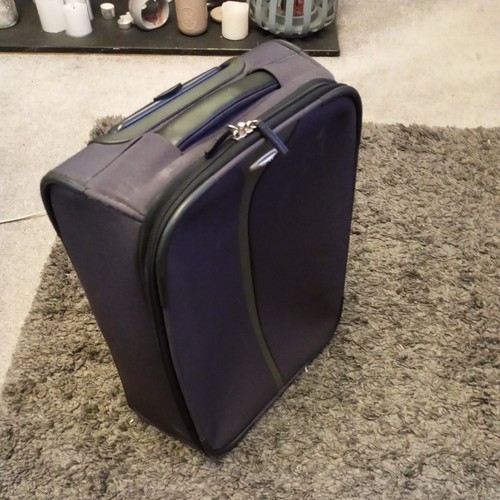 Tripp medium suitcase pull - medium,