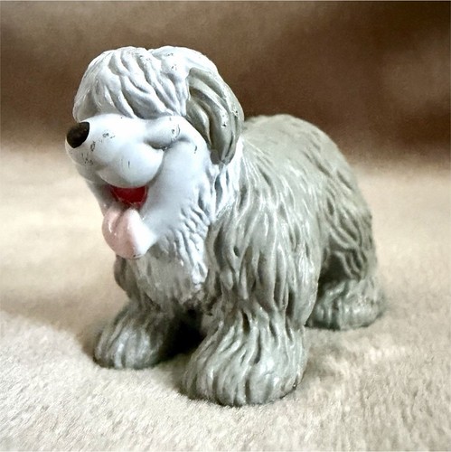 Old english sheepdog dog - old,