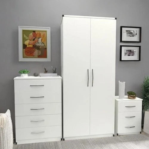 Assembled piece white - piece,