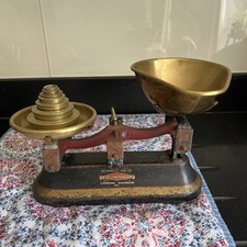 Antique Berry & Warmington Limited Weighing Scales & Full Set Of Weights. prop ?