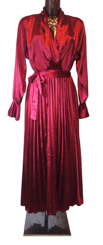 Boohoo red satin faux - , wrap
